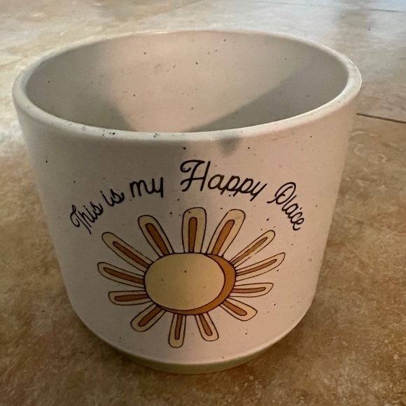 Pot - Picture 2 of 2